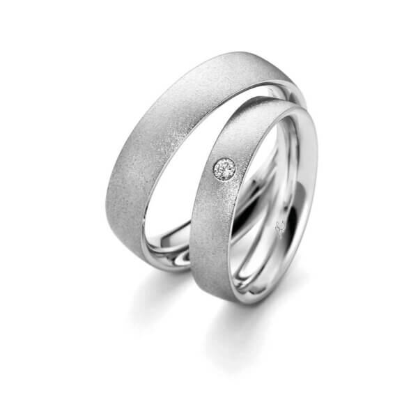 Platinum 600 White Mens 5.5mm Wedding Ring