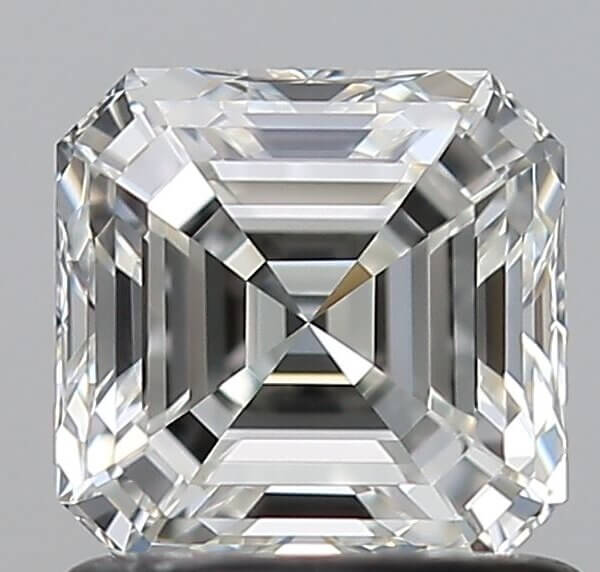 1.07 Carat Emerald Natural Diamond