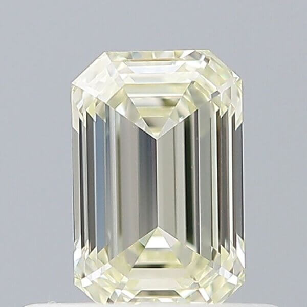 0.45 Carat Emerald Natural Diamond