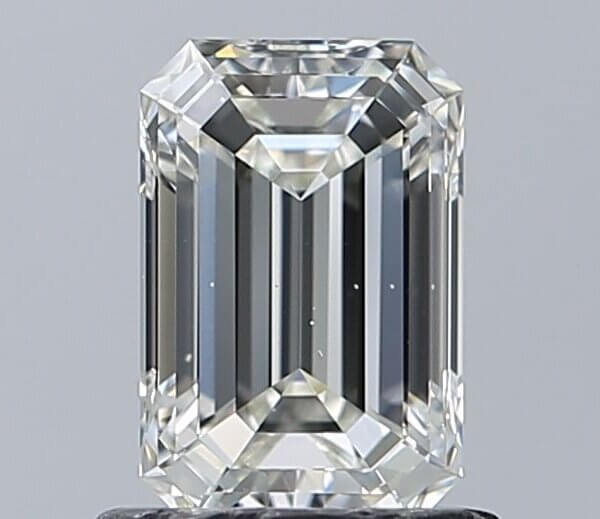0.91 Carat Emerald Natural Diamond