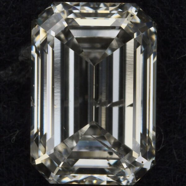 0.7 Carat Emerald Lab-Grown Diamond